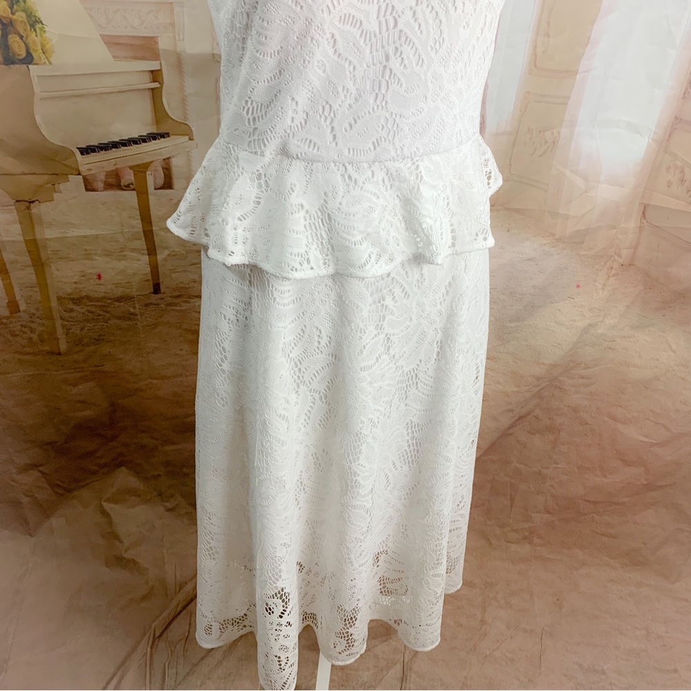 NEW Lilly Pulitzer Lace White Nolea Peplum Dress - Picture 7 of 11